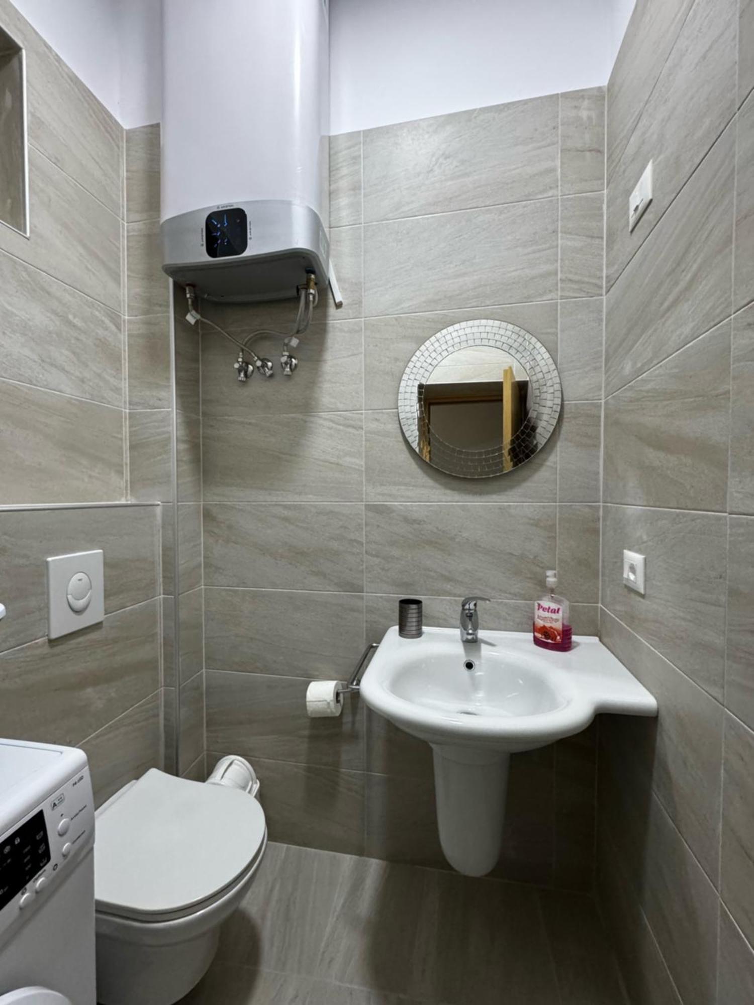 Era'S Apartment Tirana Kültér fotó