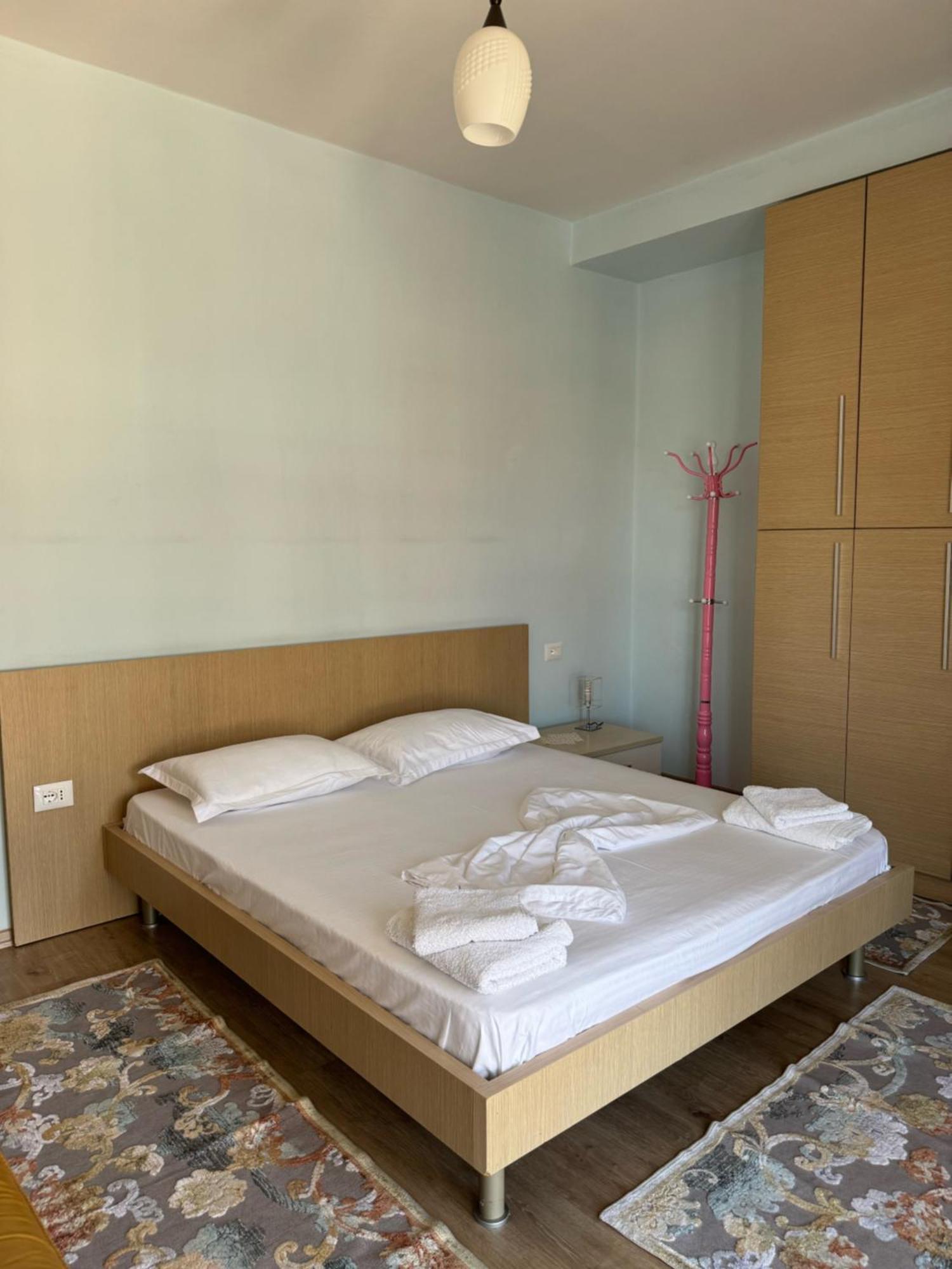 Era'S Apartment Tirana Kültér fotó