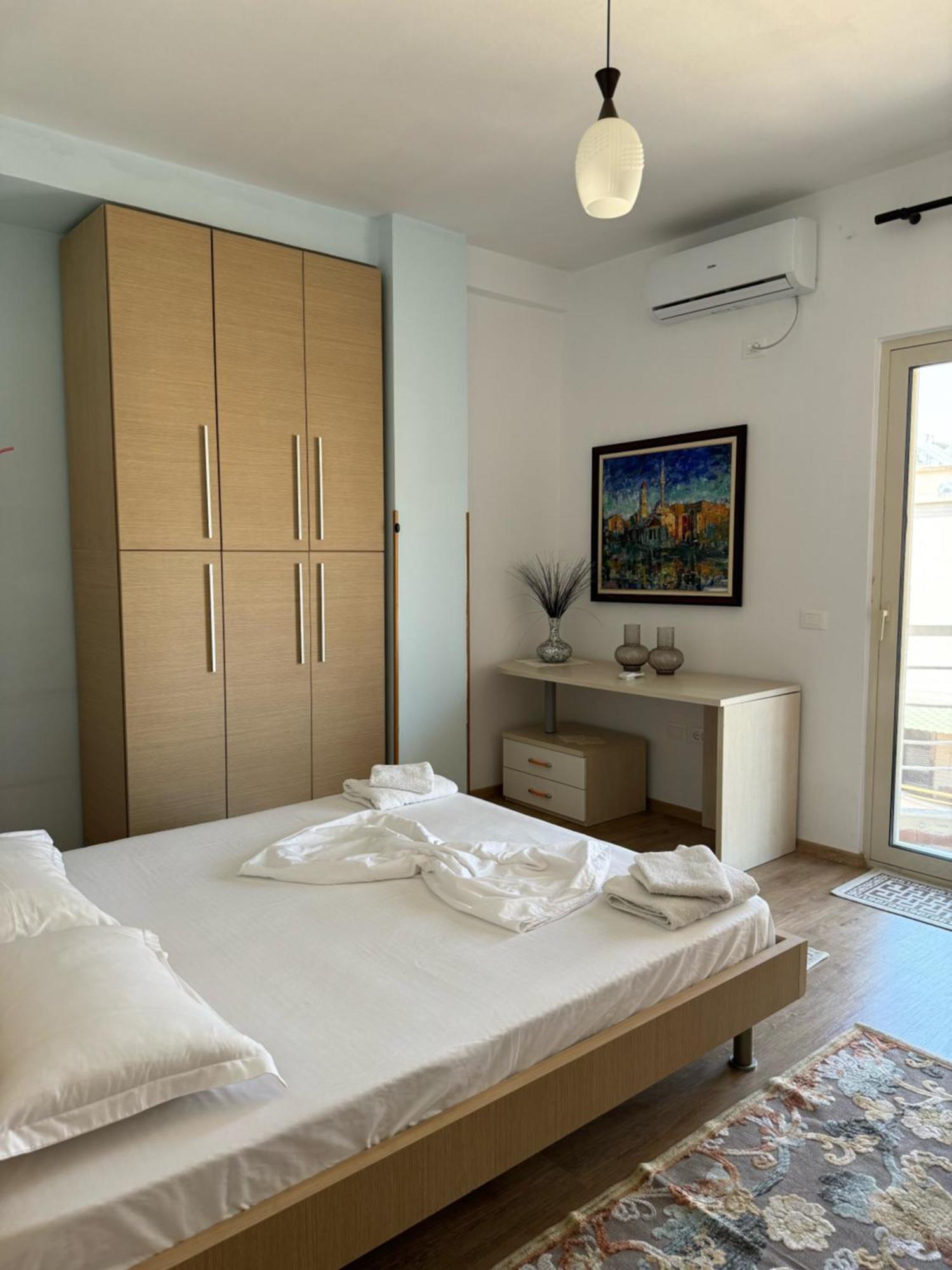 Era'S Apartment Tirana Kültér fotó